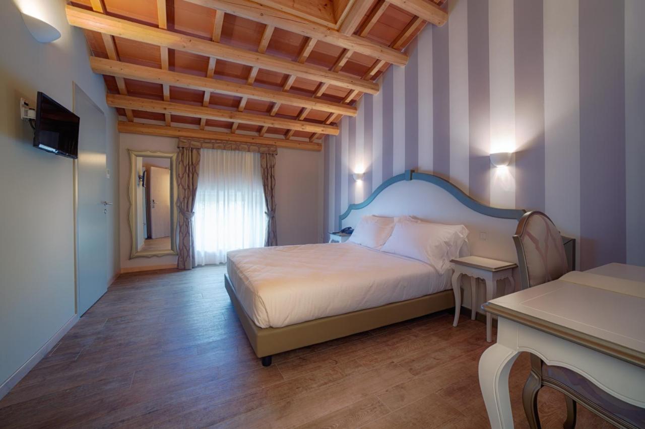 Fracanzana Hotel 몬테벨로비쎈티노 객실 사진